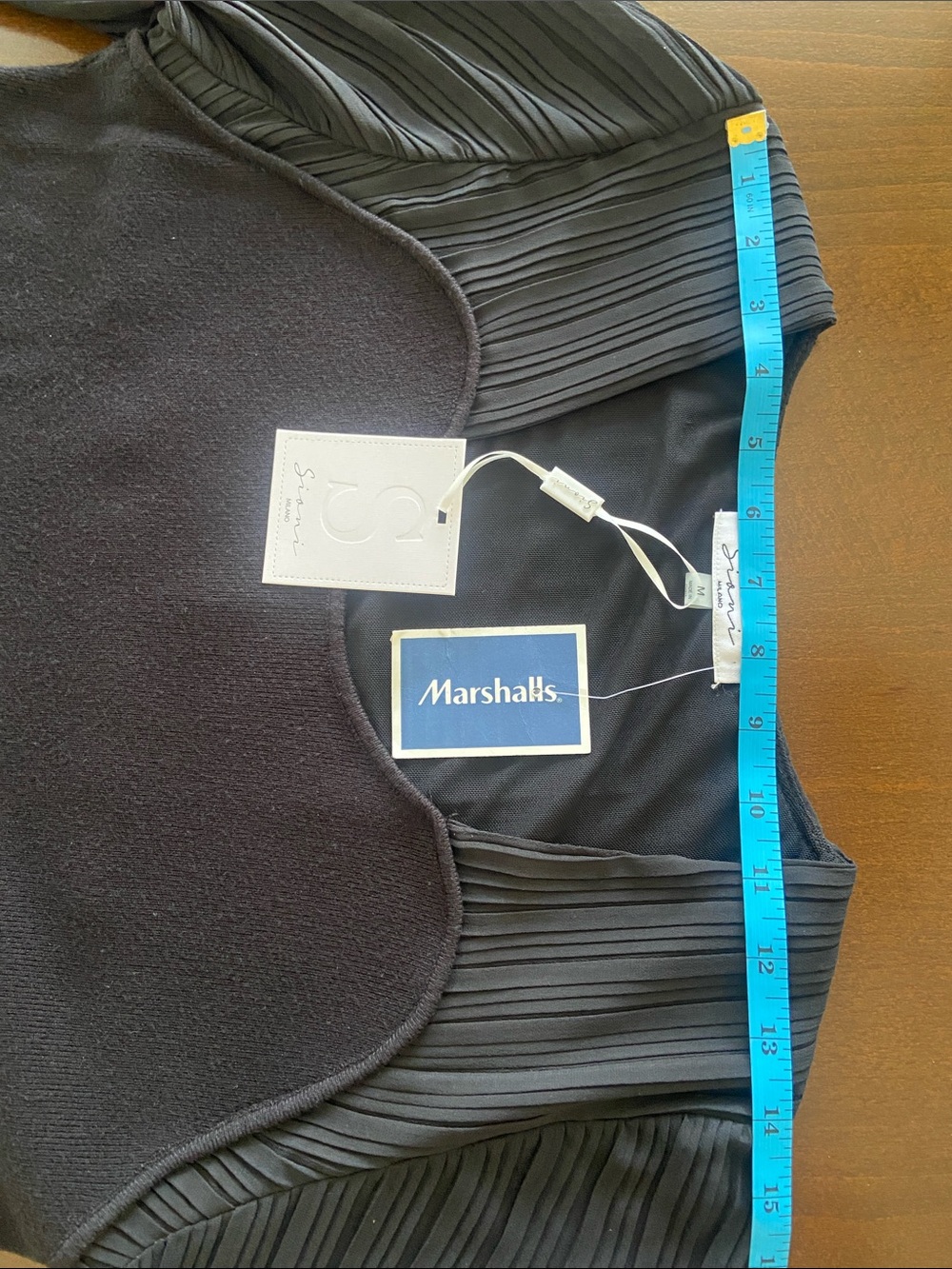 Sioni Milano Black Sweater with sweetheart neckline, long Pleated-Sleeves. Sz M - Picture 10 of 15
